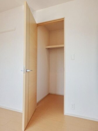 メゾンドグリシーヌIIIの物件内観写真